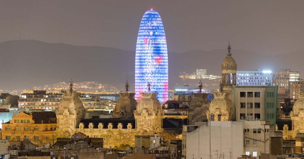 光荣塔, 介绍 - Ai Voice